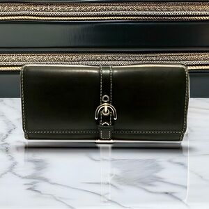 COACH Vintage Soho Buckle Flap Long Wallet Clutch – Black Leather (Y2K Rare)